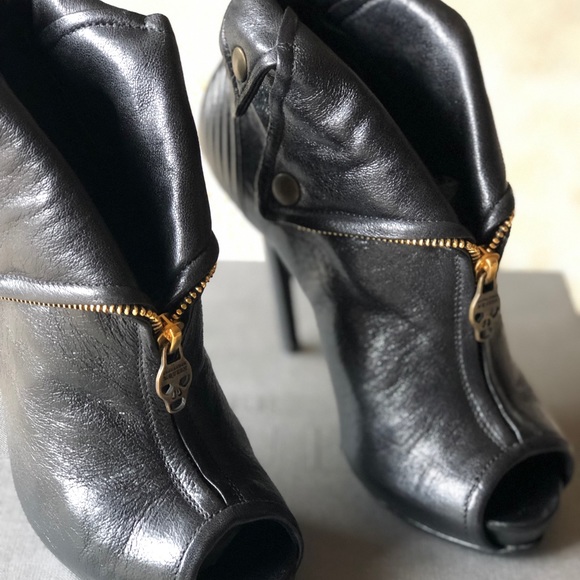 Alexander McQueen  35 1/2 boot - Picture 6 of 7